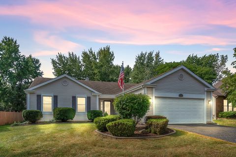 Tiny photo for 216 Timber Oaks Drive, North Aurora, IL 60542 (MLS # 12491279)