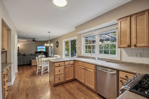 Tiny photo for 368 Pinoak Drive, Bartlett, IL 60103 (MLS # 12499785)