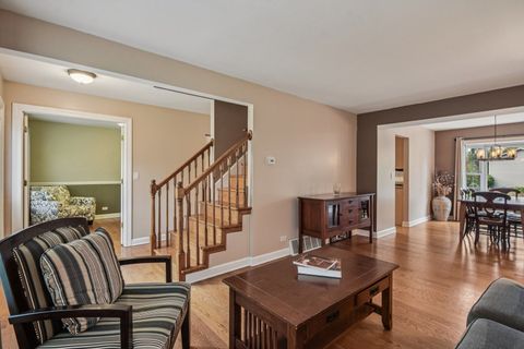 Tiny photo for 368 Pinoak Drive, Bartlett, IL 60103 (MLS # 12499785)