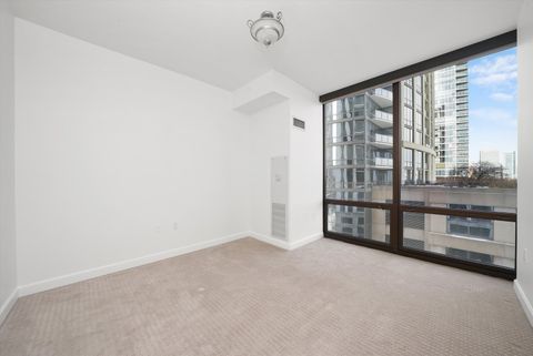 Tiny photo for 233 E 13th Street #601, Chicago, IL 60605 (MLS # 12460283)