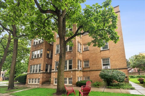Photo of 3804 N Hamilton Avenue #2N, Chicago, IL 60618 (MLS # 12695065)