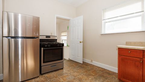 Tiny photo for 802 S Madison Street, Bloomington, IL 61701 (MLS # 12494787)