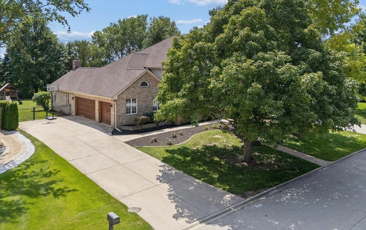 12119 Longmeadow Lane