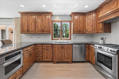 Tiny photo for 12119 Longmeadow Lane, Homer Glen, IL 60491 (MLS # 12721799)