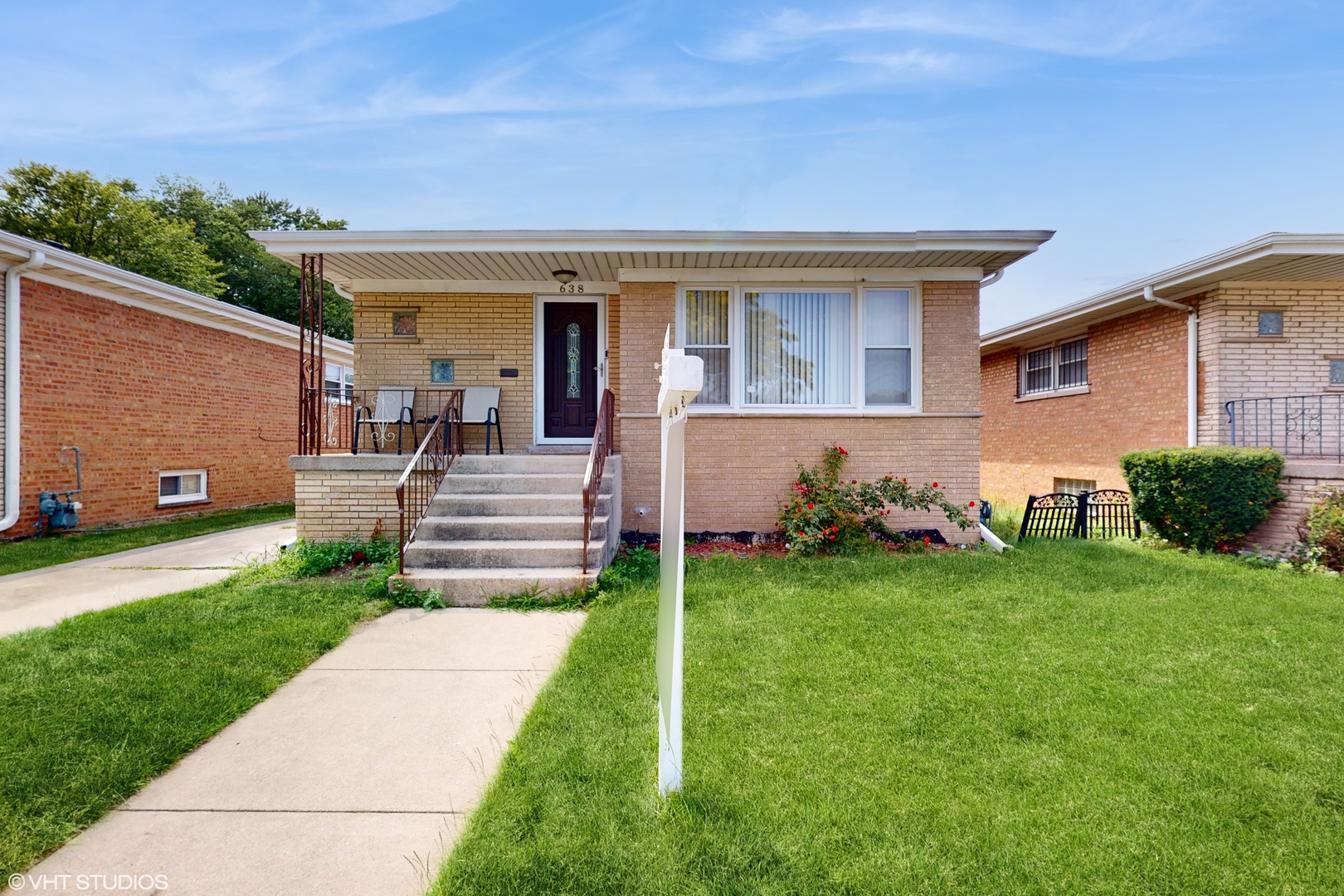 View Calumet City, IL 60409 house