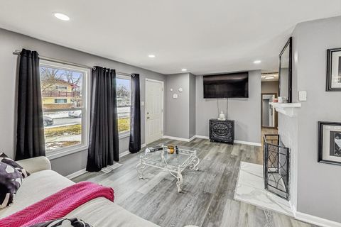 Tiny photo for 318 MARQUETTE Street, Park Forest, IL 60466 (MLS # 12481574)