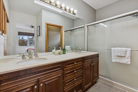 Tiny photo for 420 Chesterfield Court #420, Oswego, IL 60543 (MLS # 12519175)