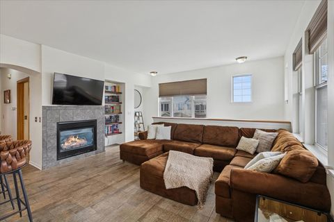 Tiny photo for 420 Chesterfield Court #420, Oswego, IL 60543 (MLS # 12519175)