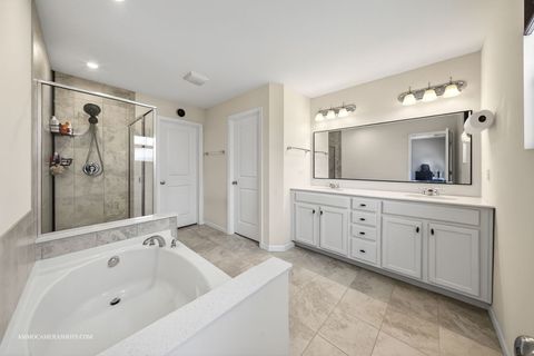 Tiny photo for 534 Watercress Drive, Aurora, IL 60504 (MLS # 12571582)