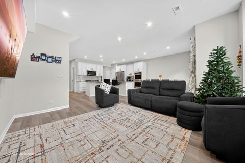 Tiny photo for 534 Watercress Drive, Aurora, IL 60504 (MLS # 12571582)