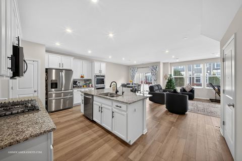 Tiny photo for 534 Watercress Drive, Aurora, IL 60504 (MLS # 12571582)