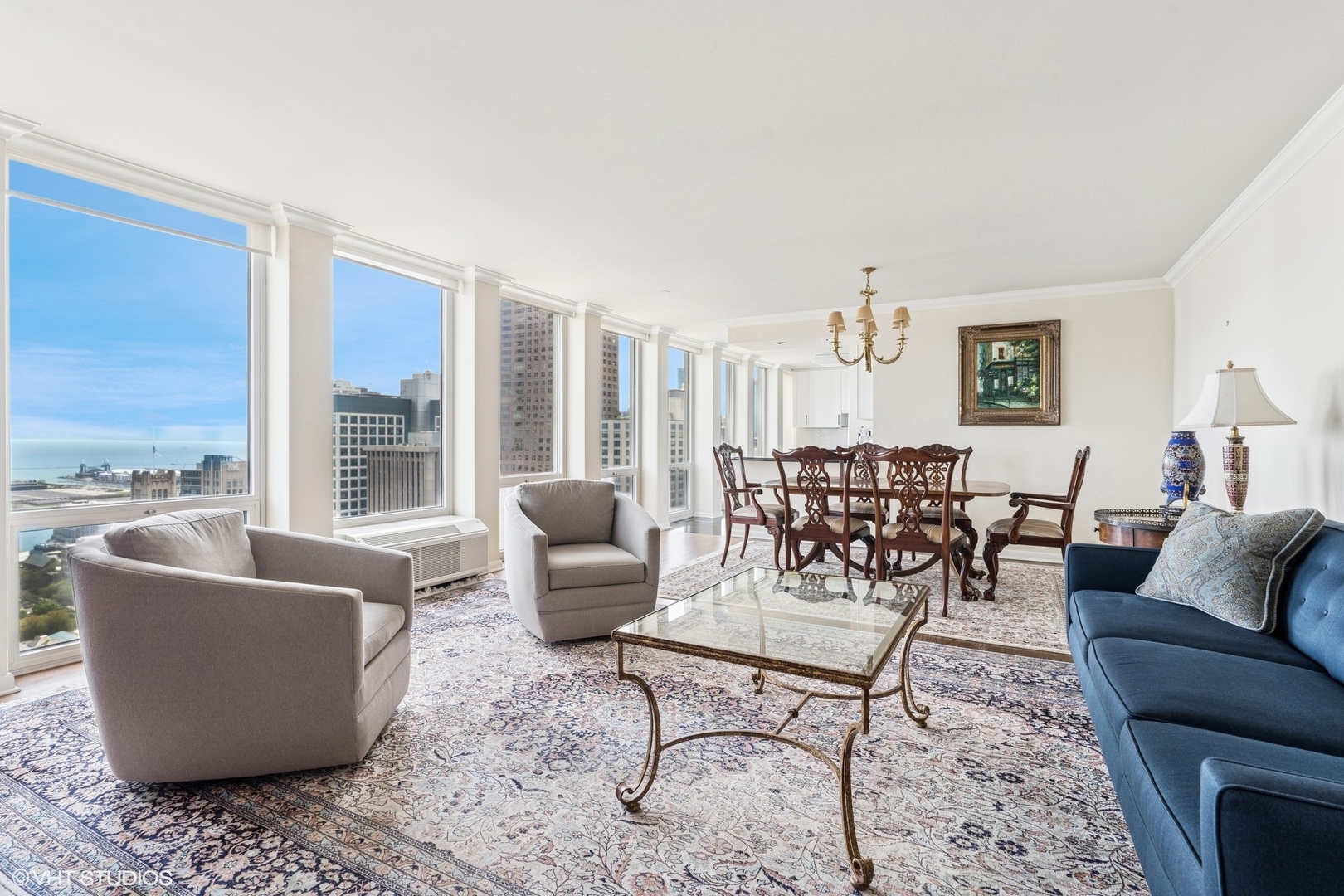 111 E Chestnut Street 39C