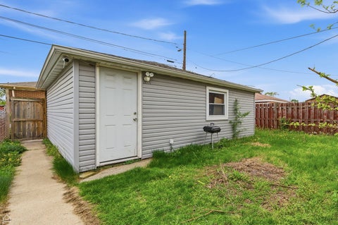 Tiny photo for 2837 E 127th Street, Chicago, IL 60633 (MLS # 12715153)