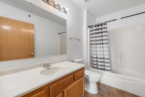 Tiny photo for 941 N Swift Road #301, Addison, IL 60101 (MLS # 12344878)