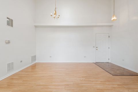 Tiny photo for 941 N Swift Road #301, Addison, IL 60101 (MLS # 12344878)