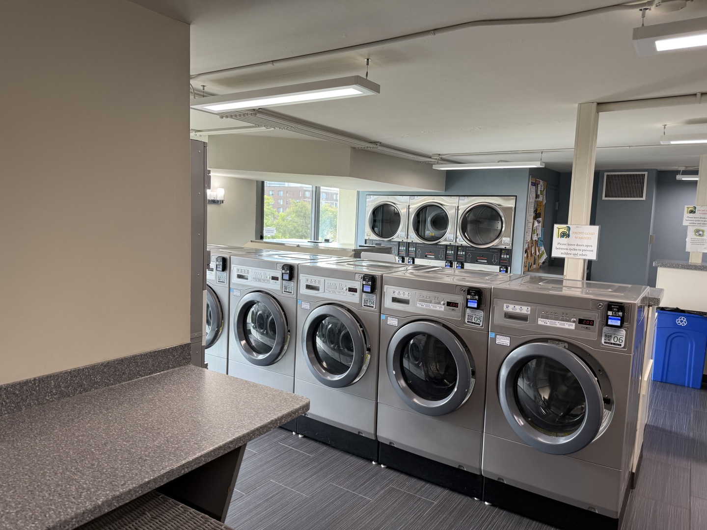 Chicago, Illinois 60660, United States, 1 Bedroom Bedrooms, ,1 BathroomBathrooms,Residential,Active,232653