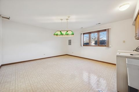 Tiny photo for 18230 Tennessee Lane #220, Orland Park, IL 60467 (MLS # 12536126)