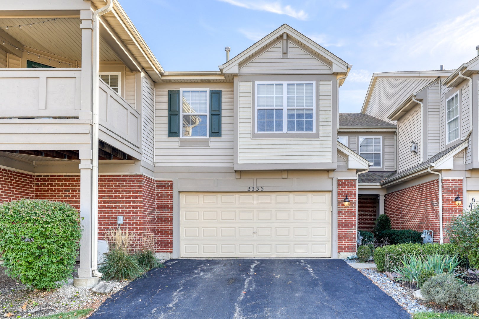 2235 Vanderbilt Drive
