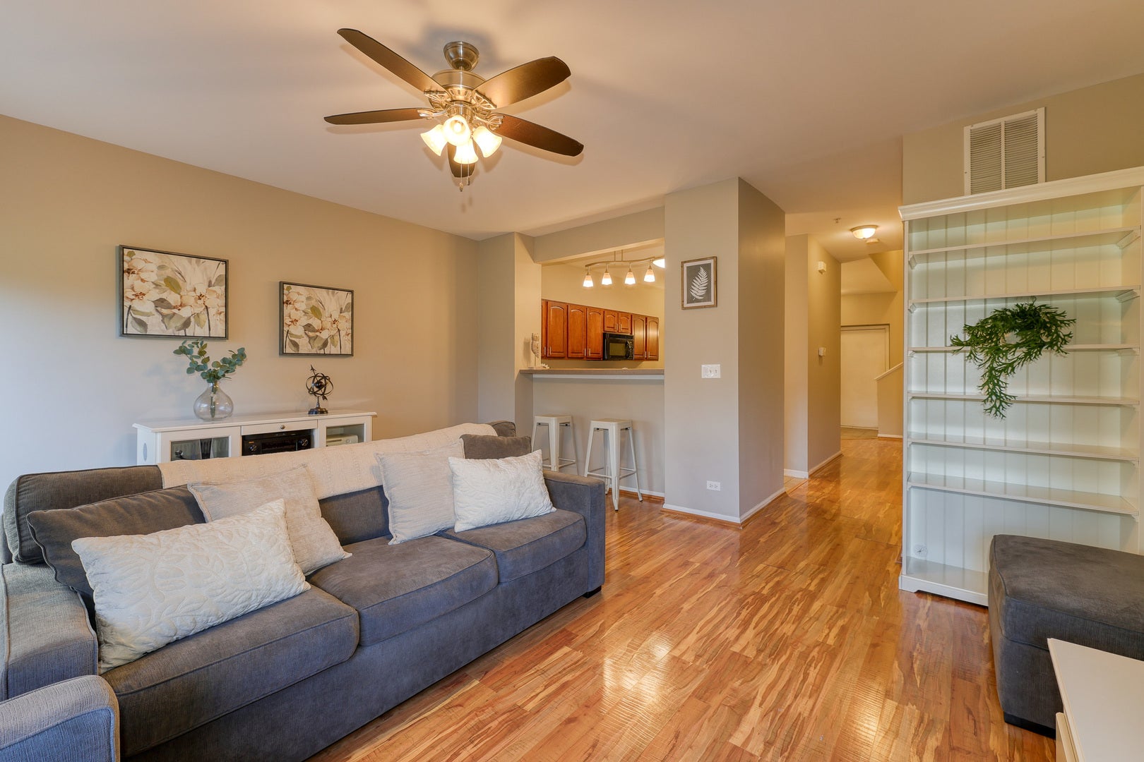 2235 Vanderbilt Drive