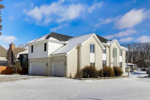 Tiny photo for 16W234 91st Street, Burr Ridge, IL 60527 (MLS # 12556992)