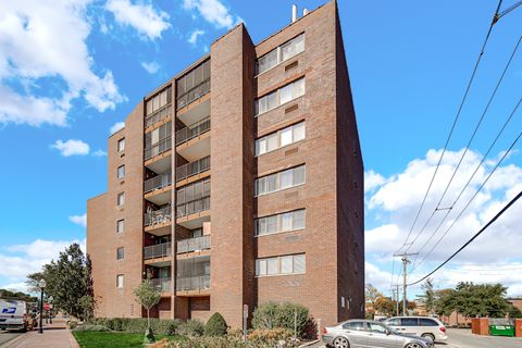 A home in Bensenville