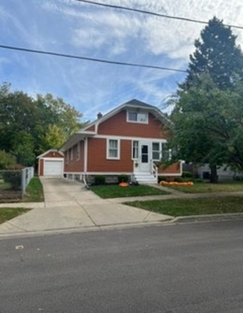 617 N View Street Aurora IL 60506