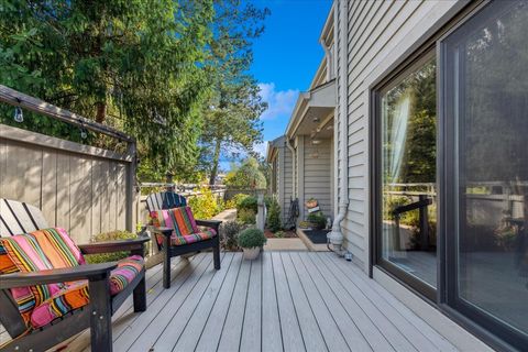 Tiny photo for 868 Longmeadow Court, Lake Barrington, IL 60010 (MLS # 12504344)