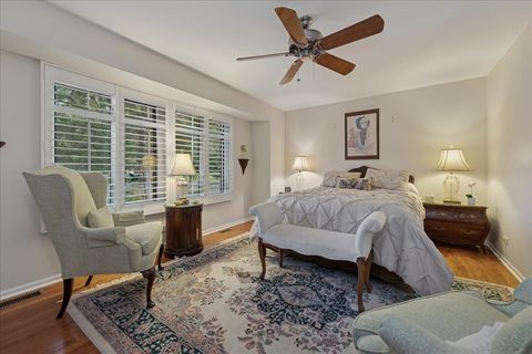 Tiny photo for 868 Longmeadow Court, Lake Barrington, IL 60010 (MLS # 12504344)