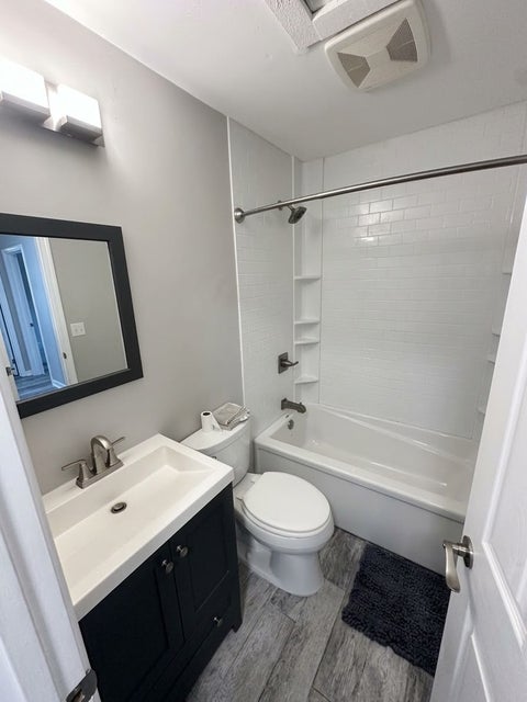 Tiny photo for 56 Vail Colony #6, Fox Lake, IL 60020 (MLS # 12769090)