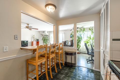 Tiny photo for 2407 E Brandenberry Court #2K, Arlington Heights, IL 60004 (MLS # 12639852)