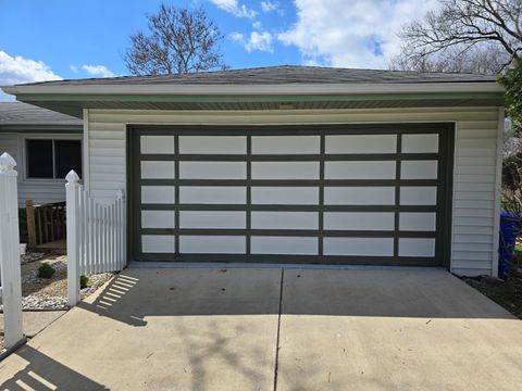 Tiny photo for 220 S President Street, Wheaton, IL 60187 (MLS # 12616442)