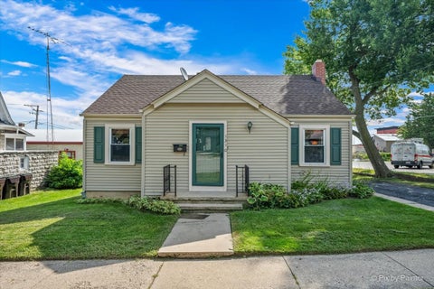 Tiny photo for 1310 Park Street, McHenry, IL 60050 (MLS # 12754734)