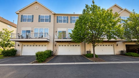 Tiny photo for 809 Brodhead Drive, Aurora, IL 60504 (MLS # 12719388)