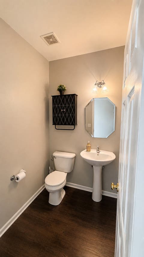 Tiny photo for 809 Brodhead Drive, Aurora, IL 60504 (MLS # 12719388)