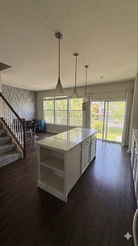 Tiny photo for 809 Brodhead Drive, Aurora, IL 60504 (MLS # 12719388)