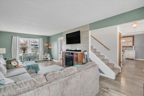 Tiny photo for 1213 5TH Street W, Milan, IL 61264 (MLS # 12610634)