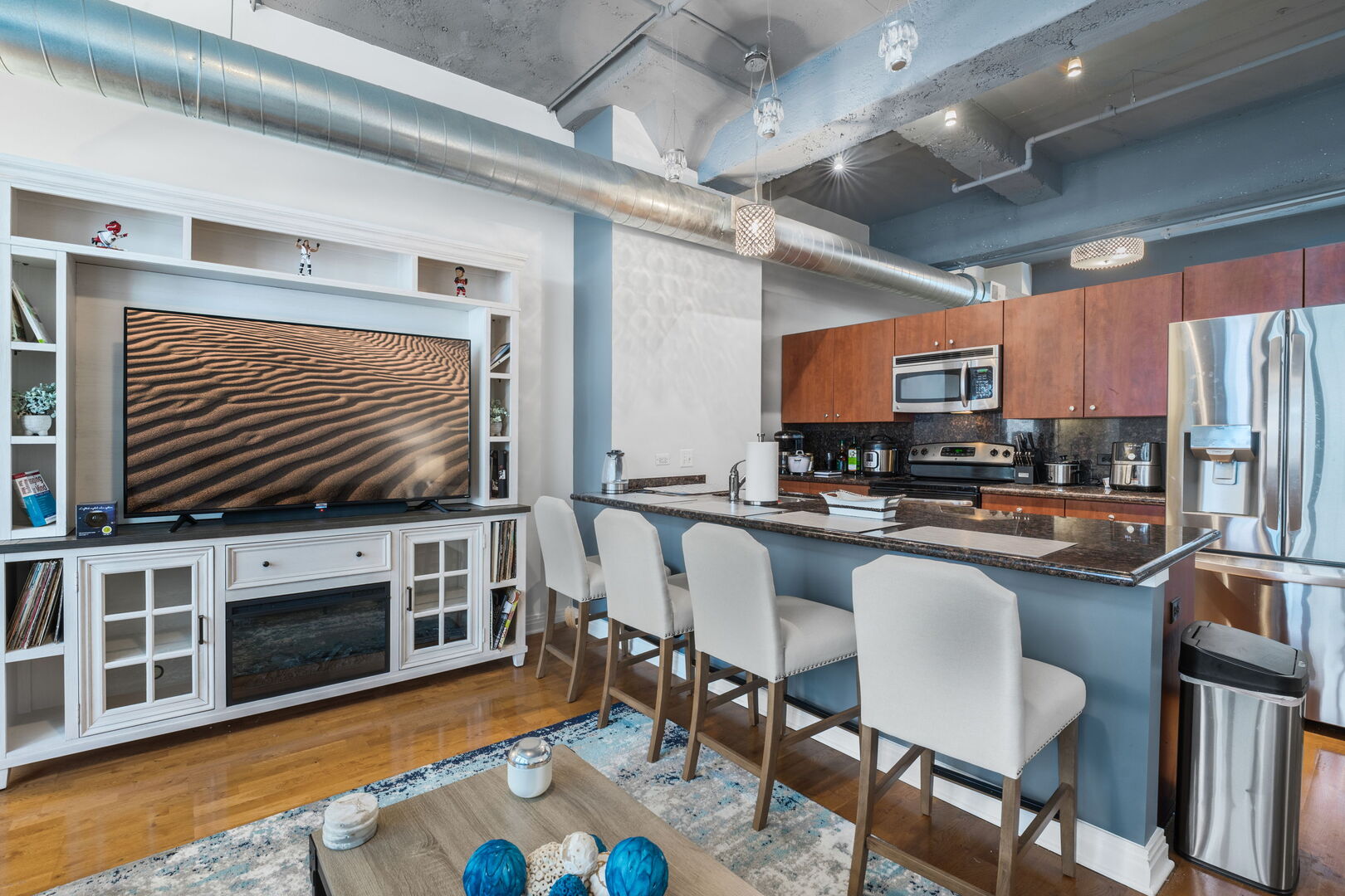 565 W Quincy Street 501