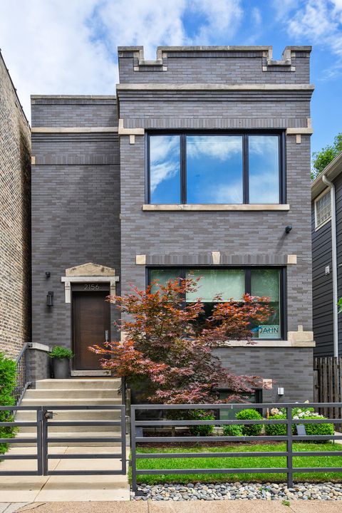 2156 W Barry Avenue Chicago IL 60618