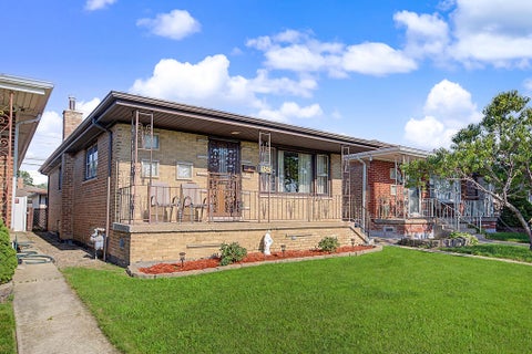 Tiny photo for 11543 S Ewing Avenue, Chicago, IL 60617 (MLS # 12708363)