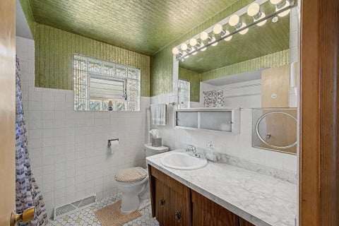 Tiny photo for 11543 S Ewing Avenue, Chicago, IL 60617 (MLS # 12708363)