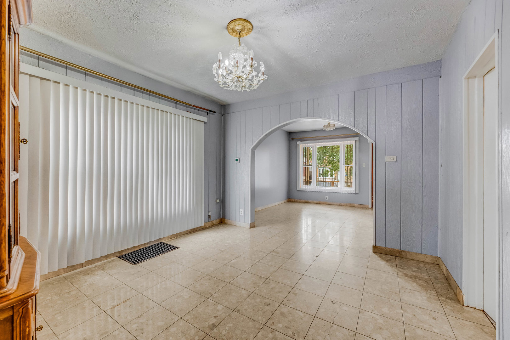 3928 W 63rd Place
