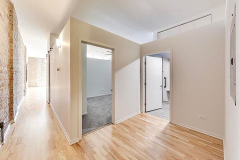 Tiny photo for 1631 S MICHIGAN Avenue #312, Chicago, IL 60616 (MLS # 12499893)