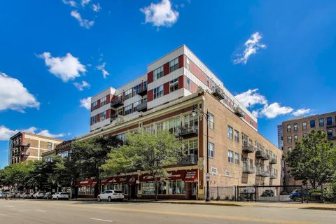 Tiny photo for 1631 S MICHIGAN Avenue #312, Chicago, IL 60616 (MLS # 12499893)