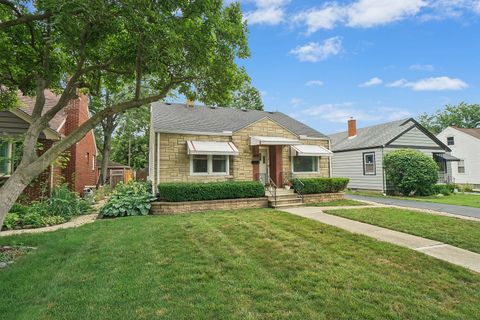 Photo of 716 Catherine Street, Joliet, IL 60435 (MLS # 12425809)