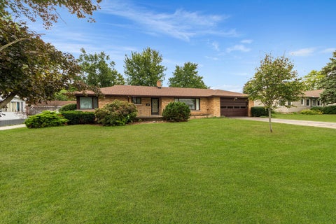 Photo of 641 W Sixth Street, Minonk, IL 61760 (MLS # 12755255)