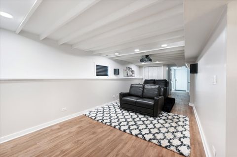 Tiny photo for 272 N Willow Road, Elmhurst, IL 60126 (MLS # 12602391)