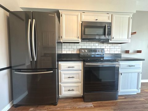 Tiny photo for 1511 Longwood Drive #1511, Sycamore, IL 60178 (MLS # 12643421)