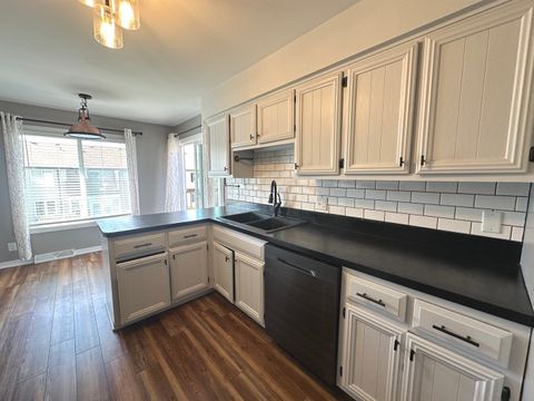 Tiny photo for 1511 Longwood Drive #1511, Sycamore, IL 60178 (MLS # 12643421)
