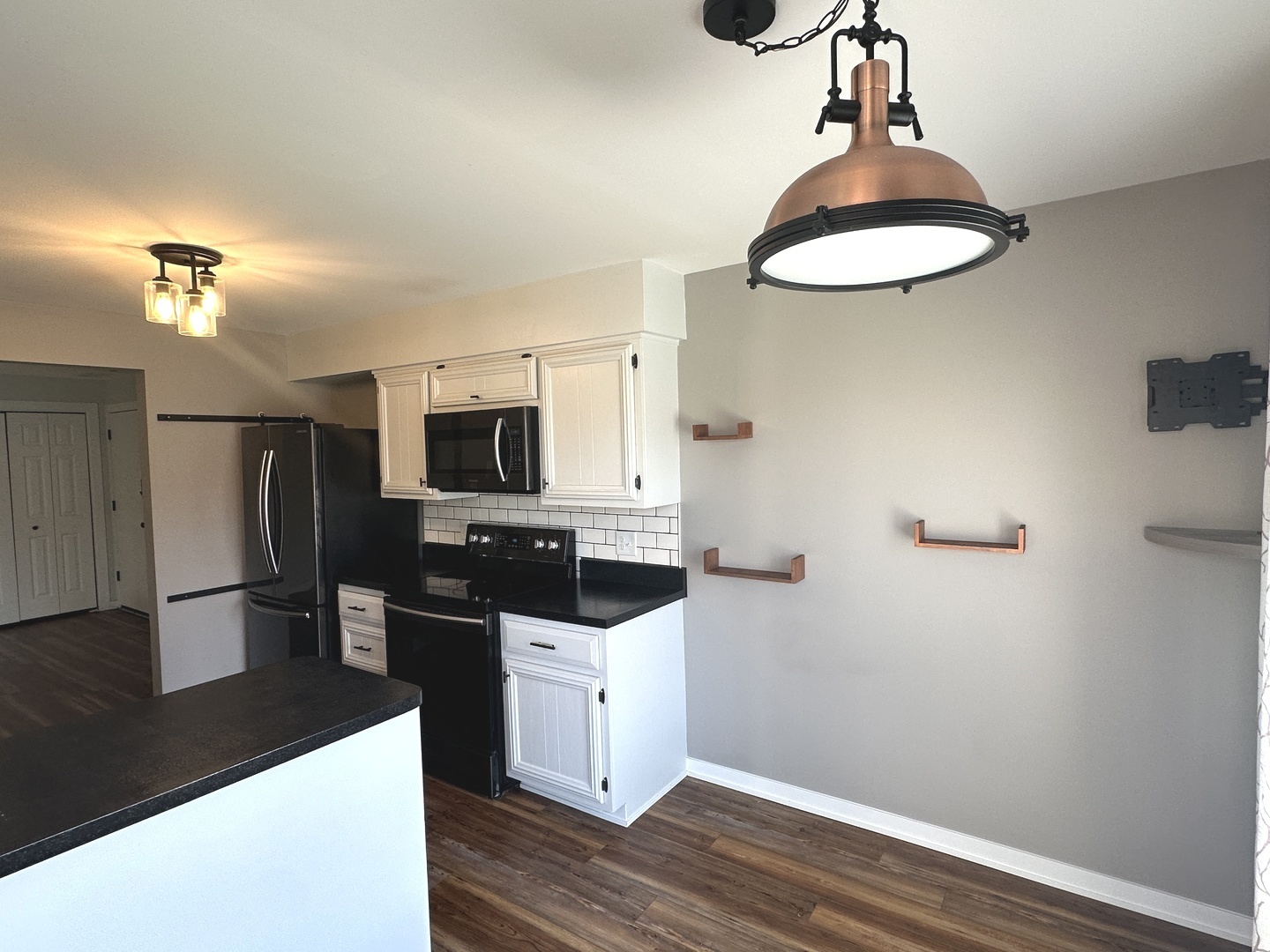 1511 Longwood Drive 1511