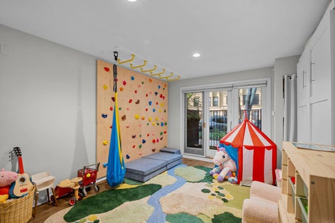 Tiny photo for 1051 W Lill Avenue, Chicago, IL 60614 (MLS # 12759403)